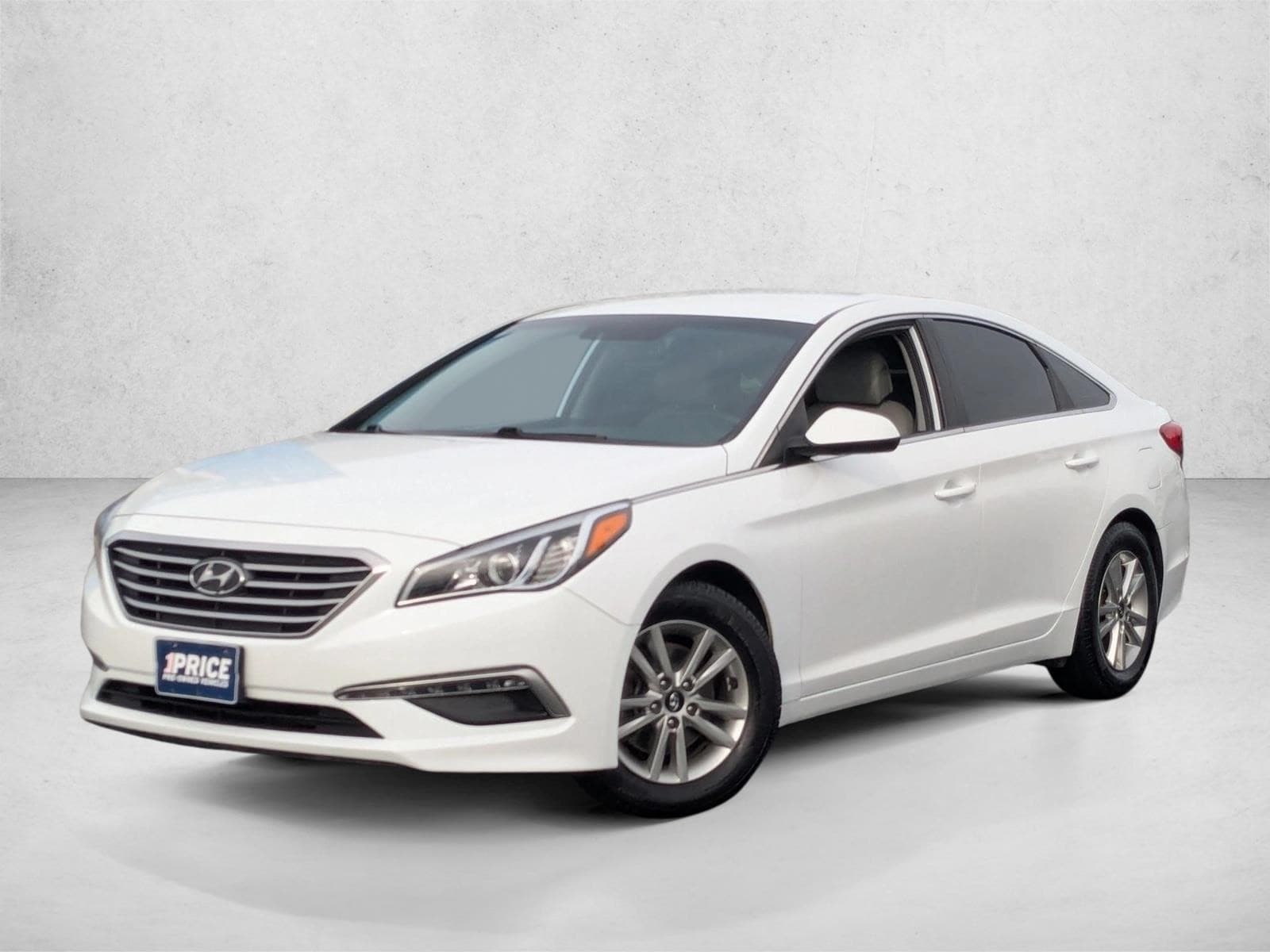 2015 Hyundai Sonata SE's photo