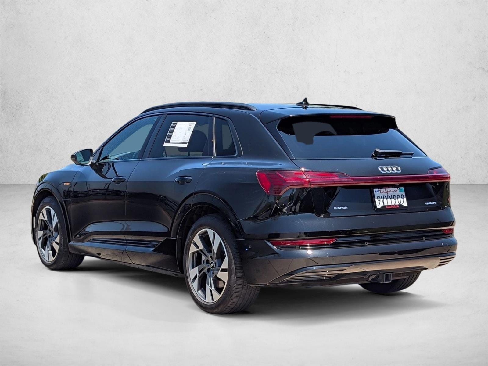 2022 Audi e-tron Premium - Photo 8