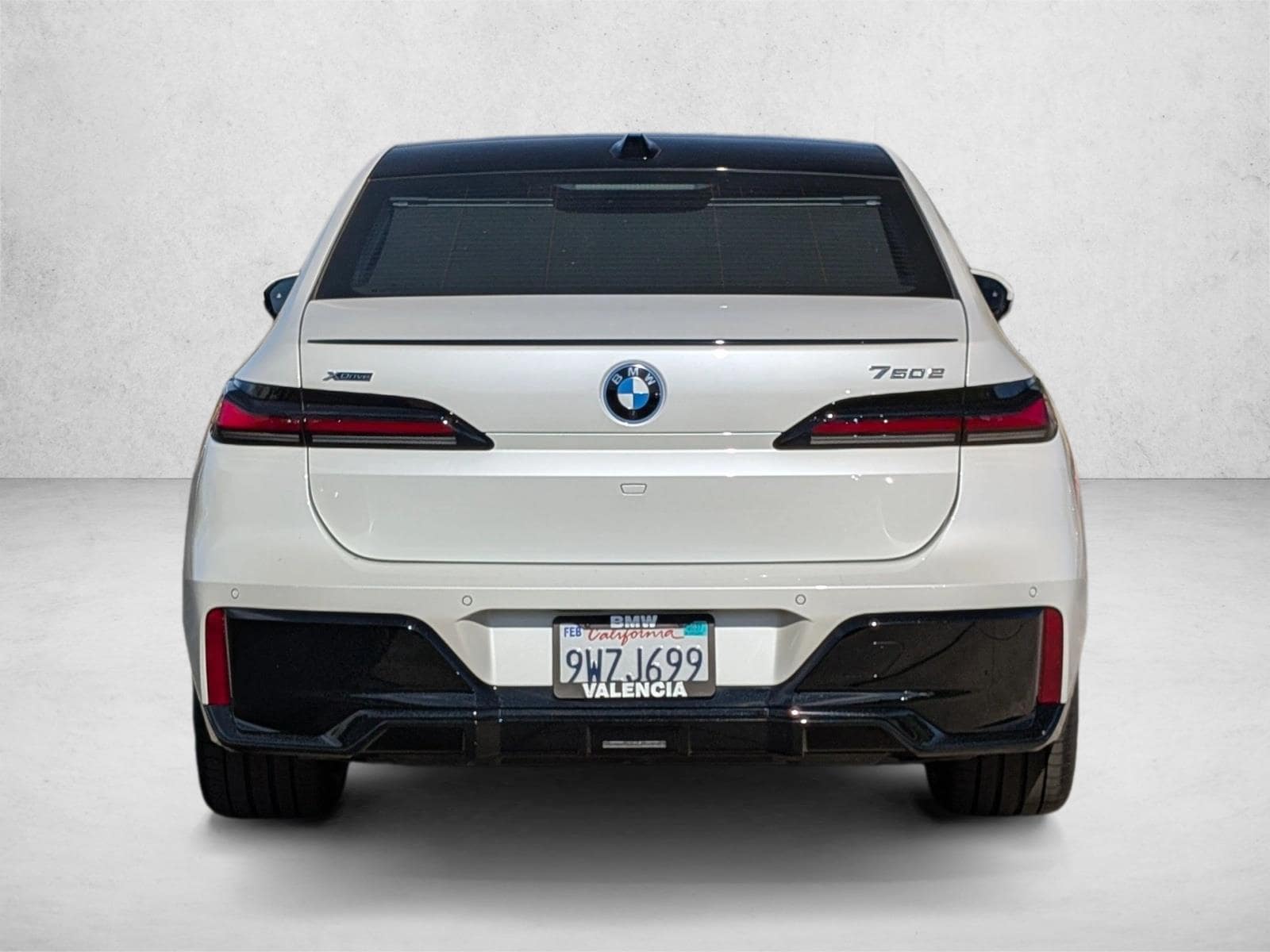 2026 BMW 7 Series 750e - Photo 7