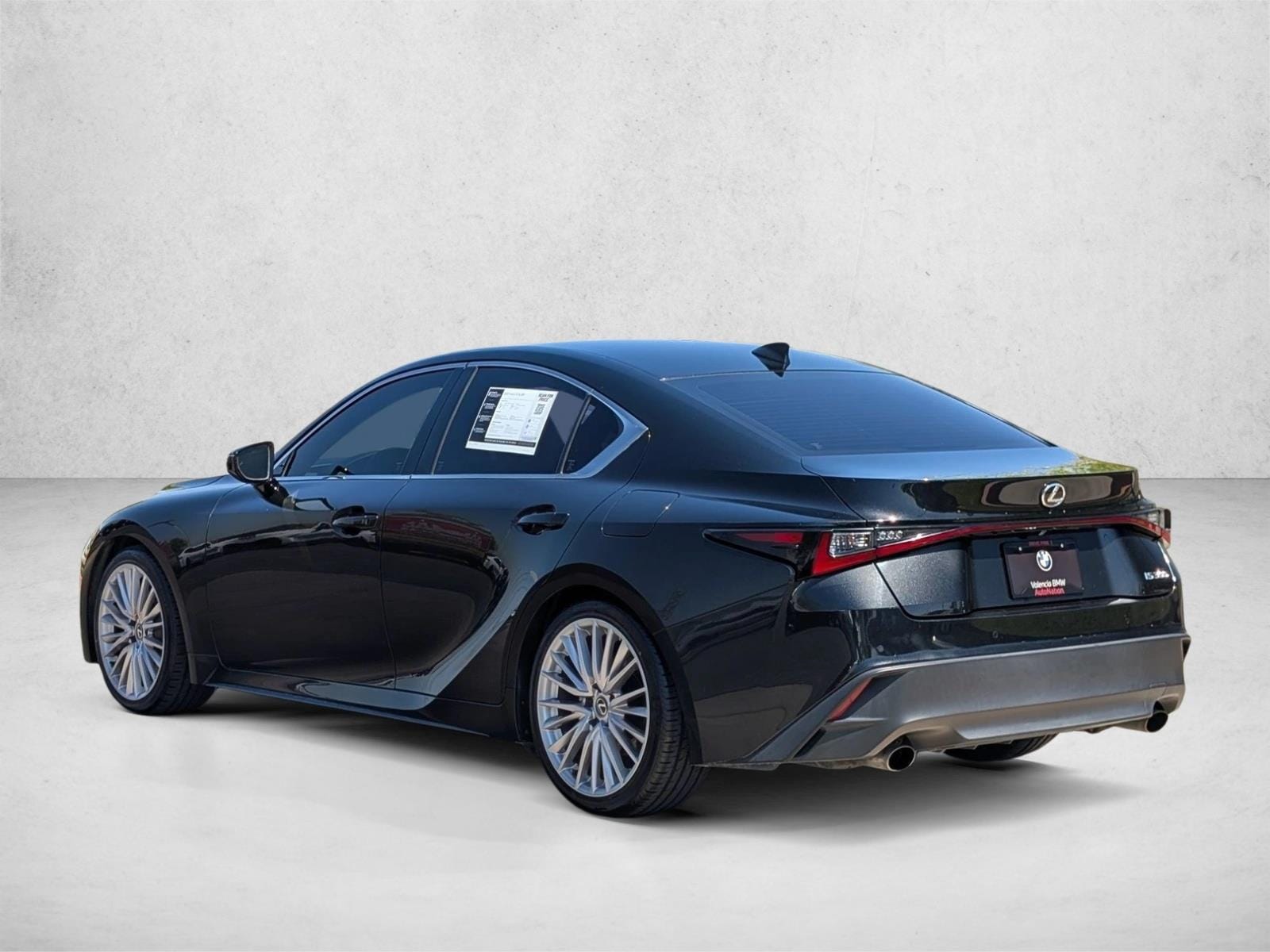 2023 Lexus IS 300 - Photo 8