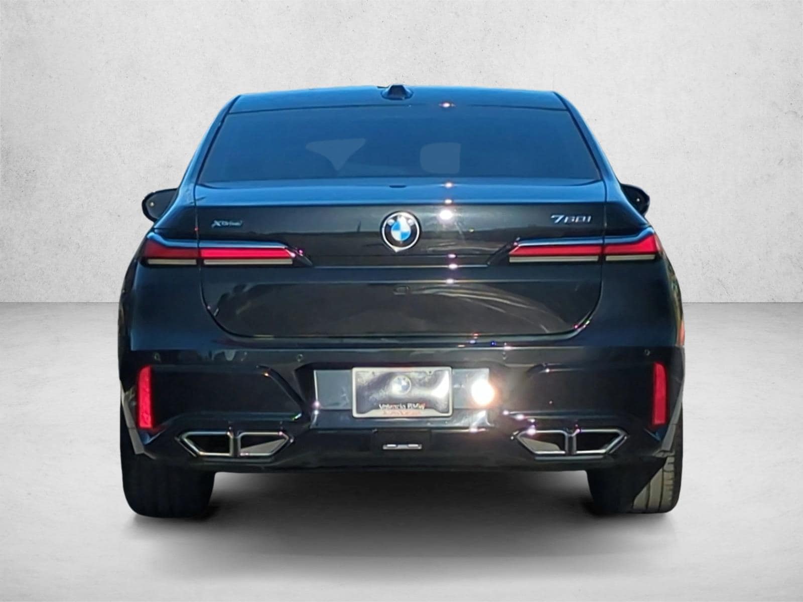2023 BMW 760i xDrive photo 6