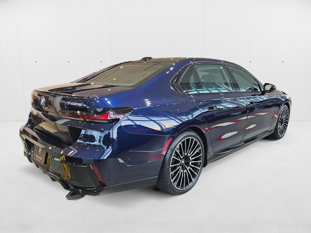 New 2026 BMW 750e xDrive Sedan