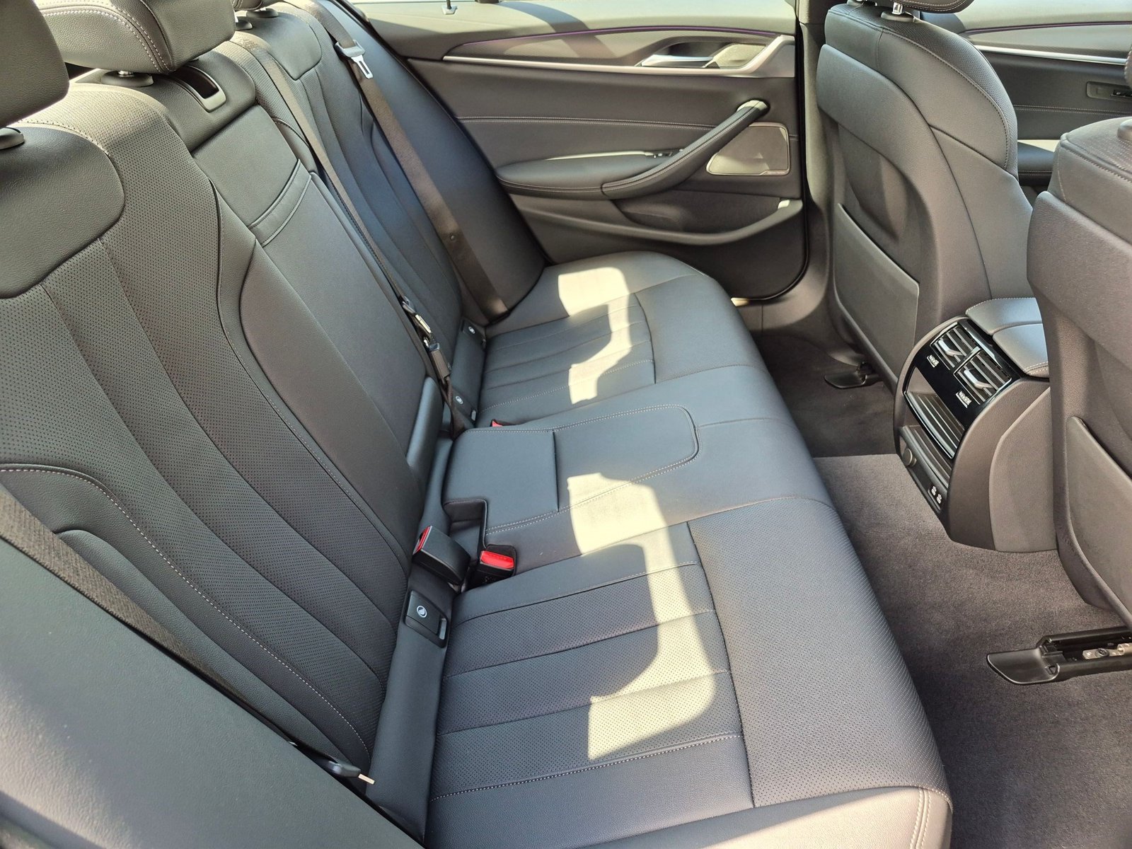 2023 BMW 5 Series 540i - Photo 21