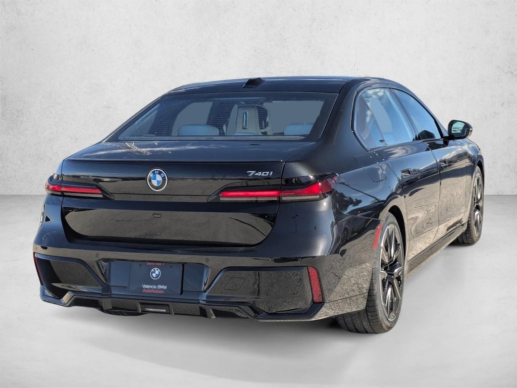 New 2026 BMW 740i Sedan