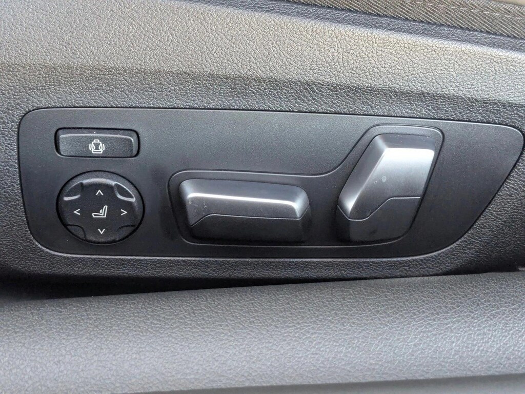 New 2026 BMW 840i Convertible