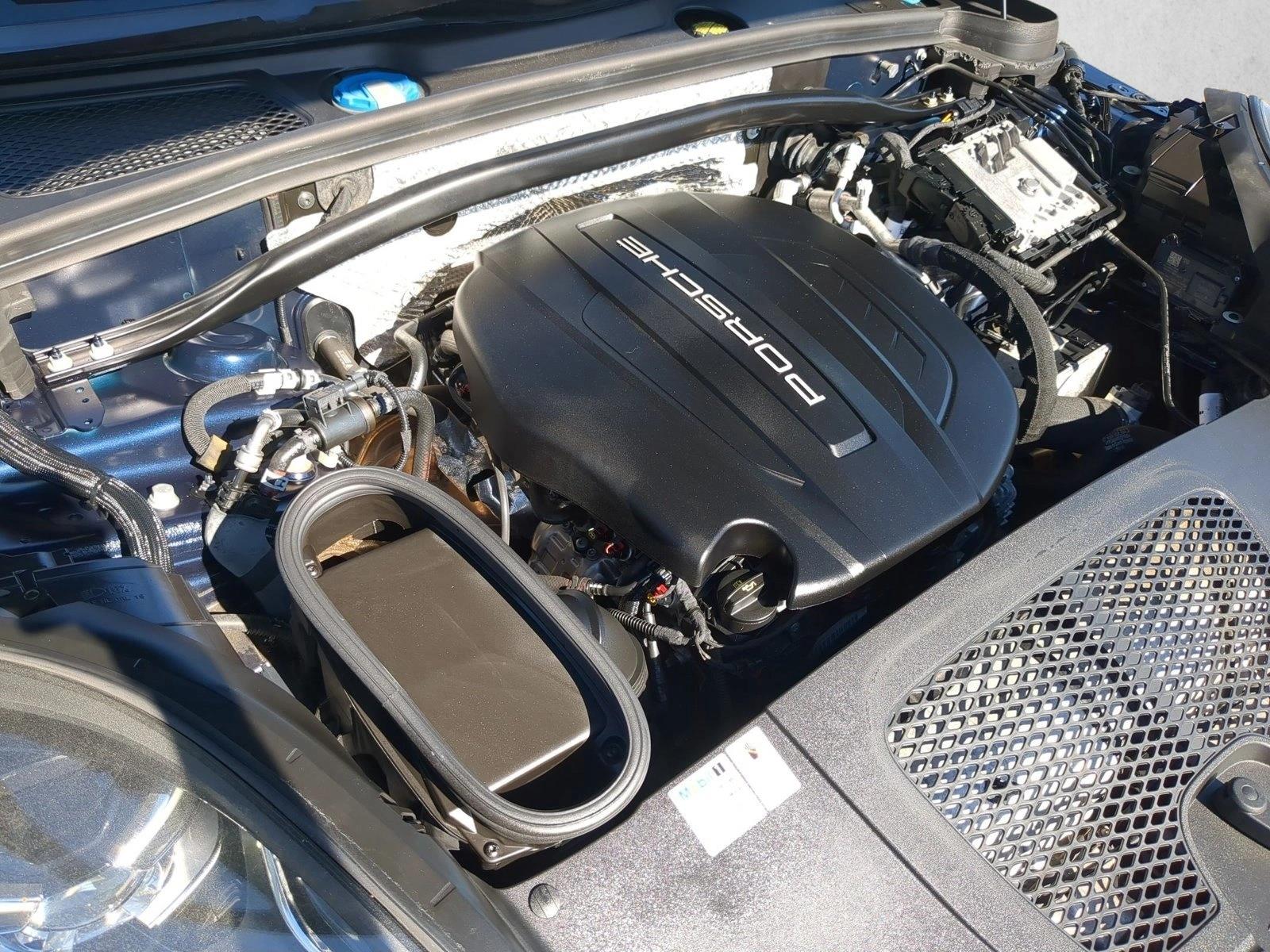2020 Porsche Macan Base - Photo 24