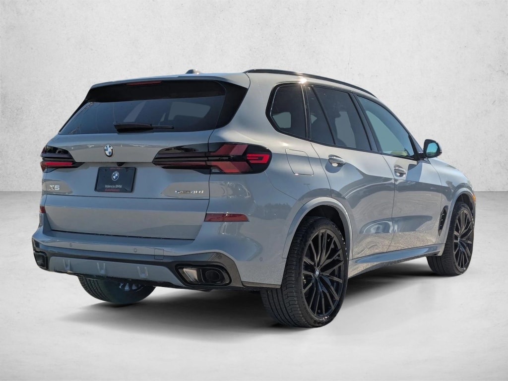 New 2026 BMW X5 sDrive40i SUV
