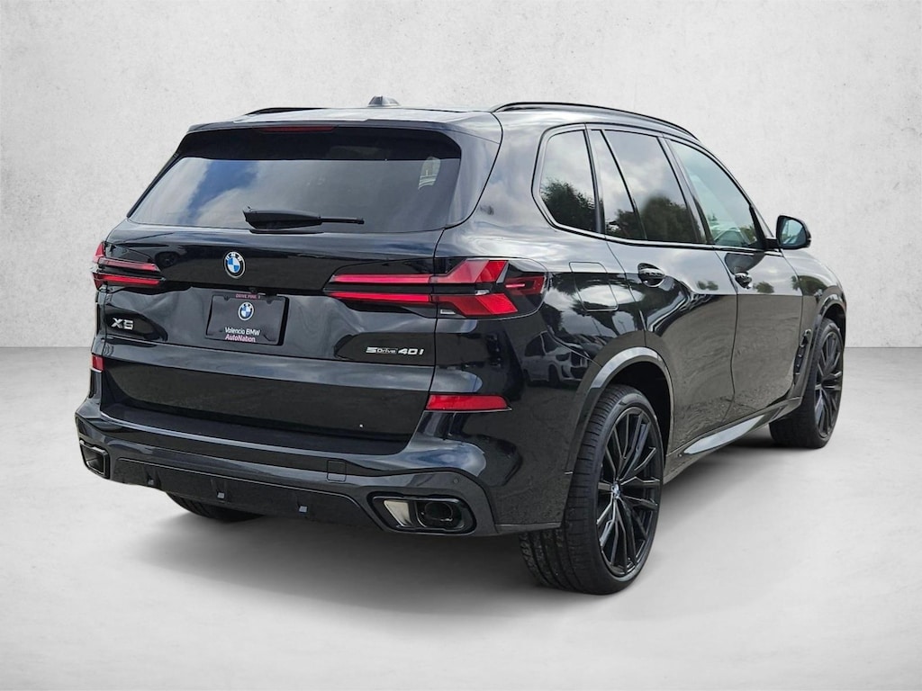 New 2026 BMW X5 sDrive40i SUV