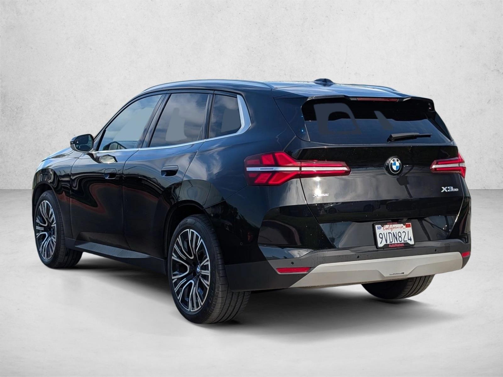 2025 BMW X3 30 xDrive photo 3