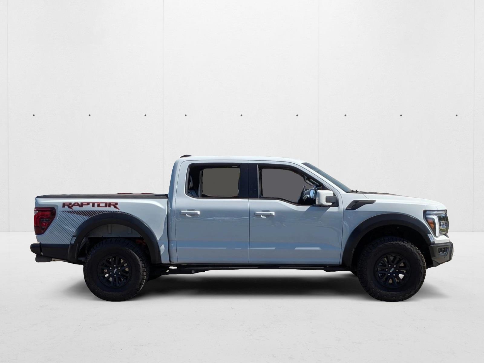 2024 Ford F-150 Raptor photo 4