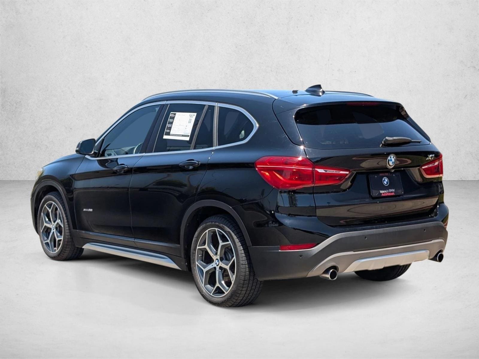 2017 BMW X1 28i - Photo 8