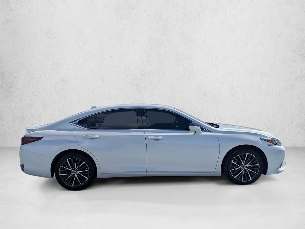 Used 2024 Lexus ES 300h Sedan
