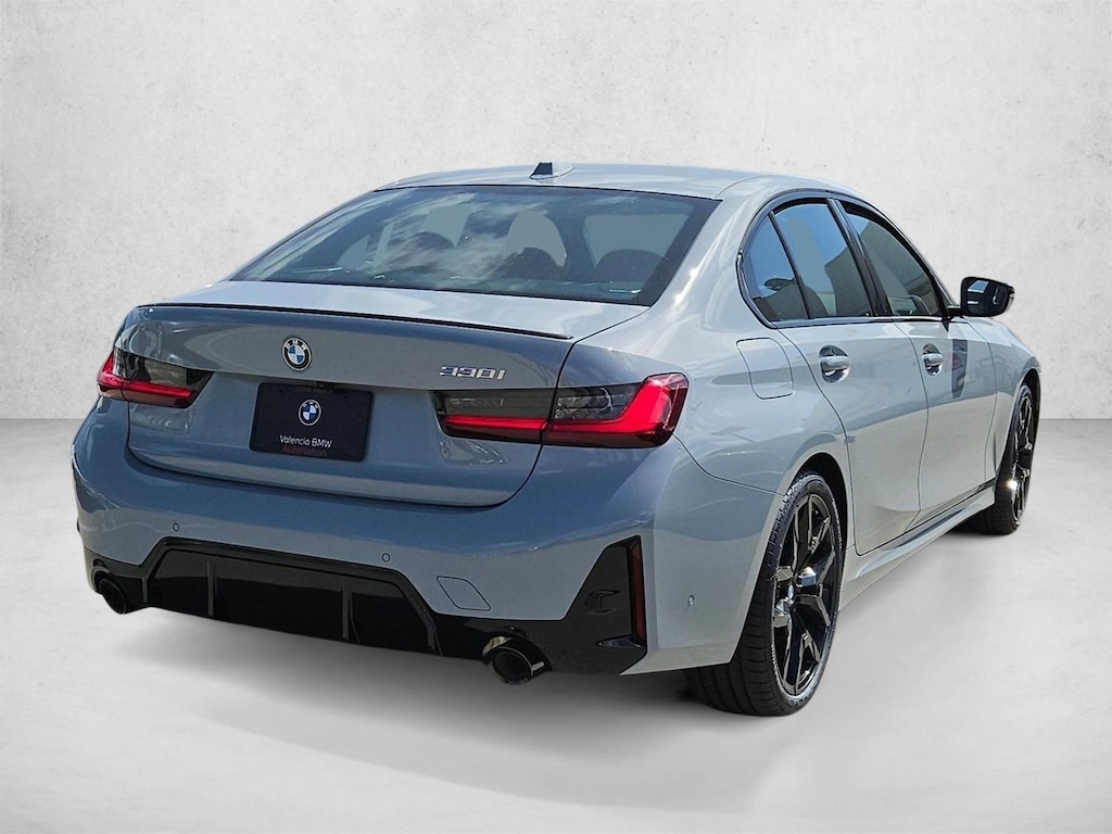 New 2026 BMW 330i Sedan