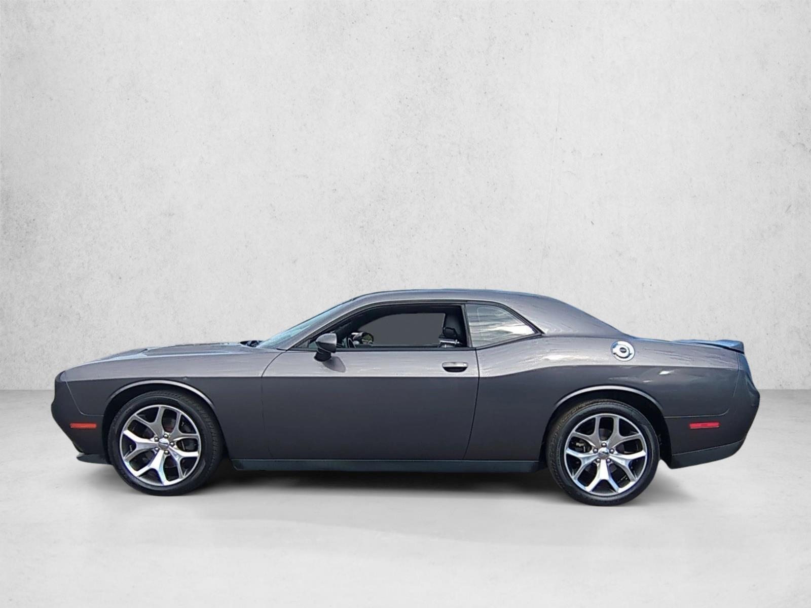 2015 Dodge Challenger SXT R/T Plus photo 2