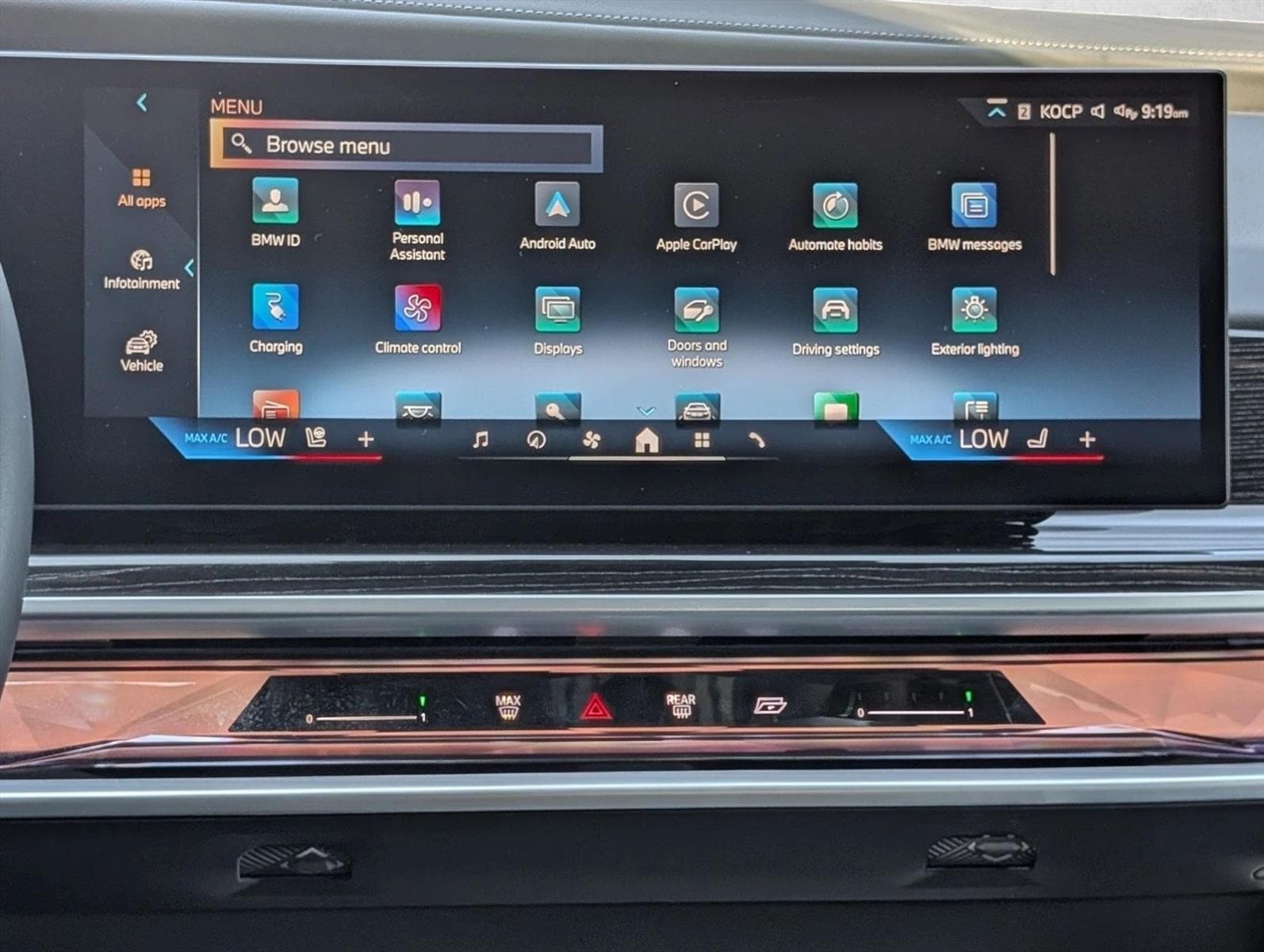 2026 BMW 7 Series 750e - Photo 15