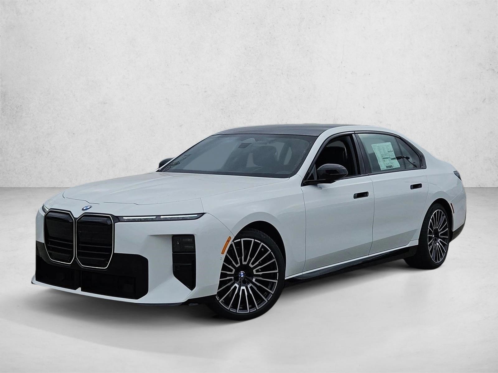  BMW 740i