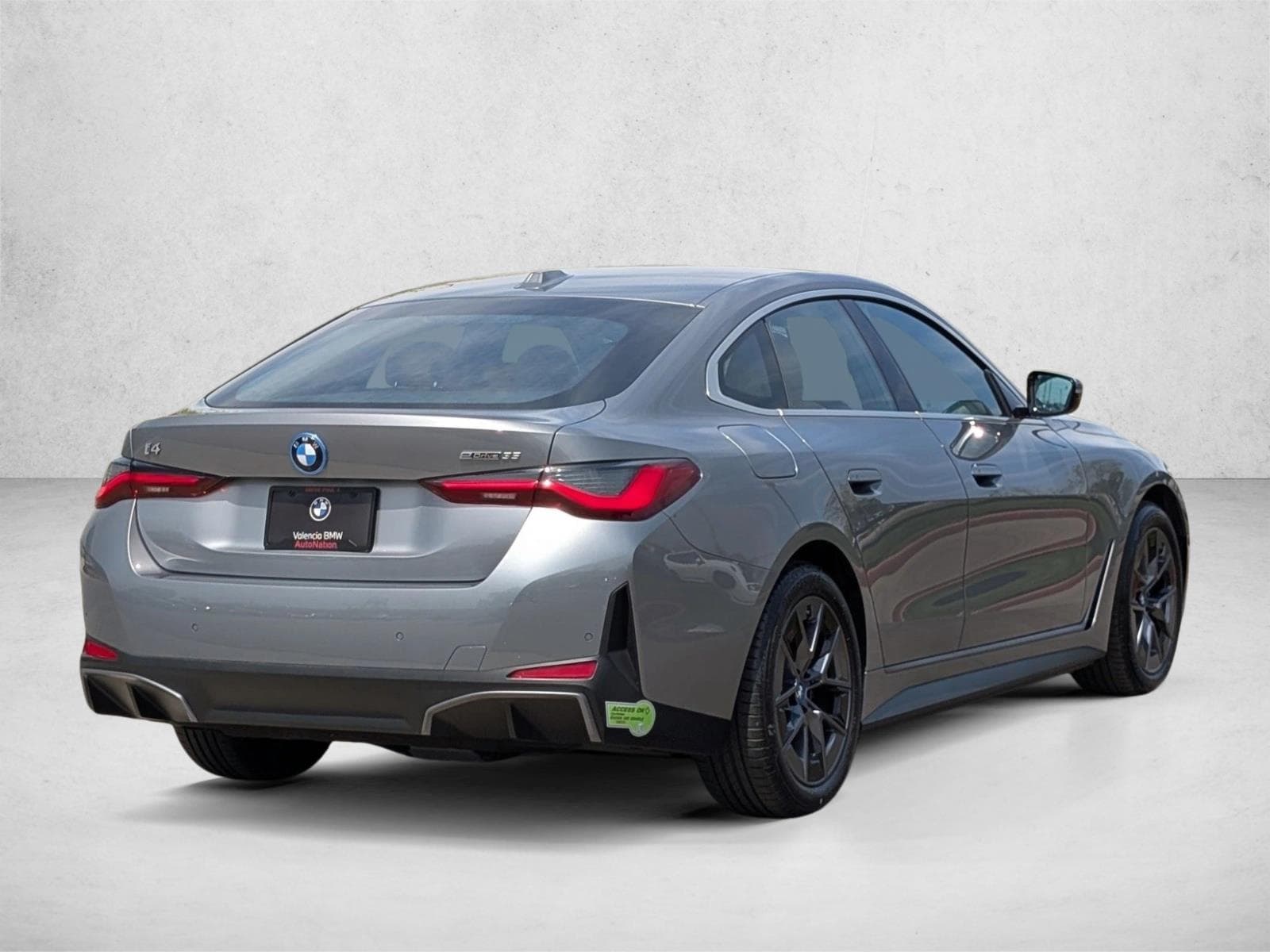 2023 BMW i4 eDrive35 photo 4