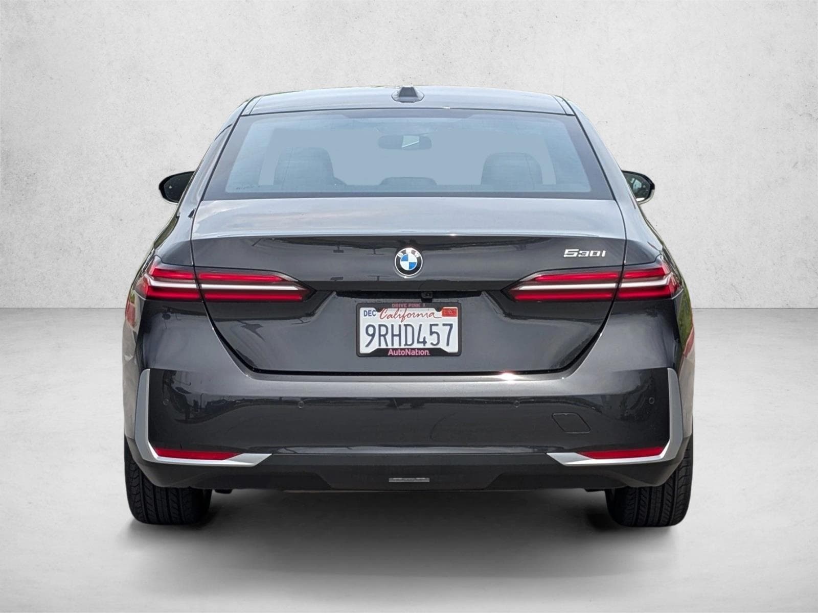 2025 BMW 530i photo 6