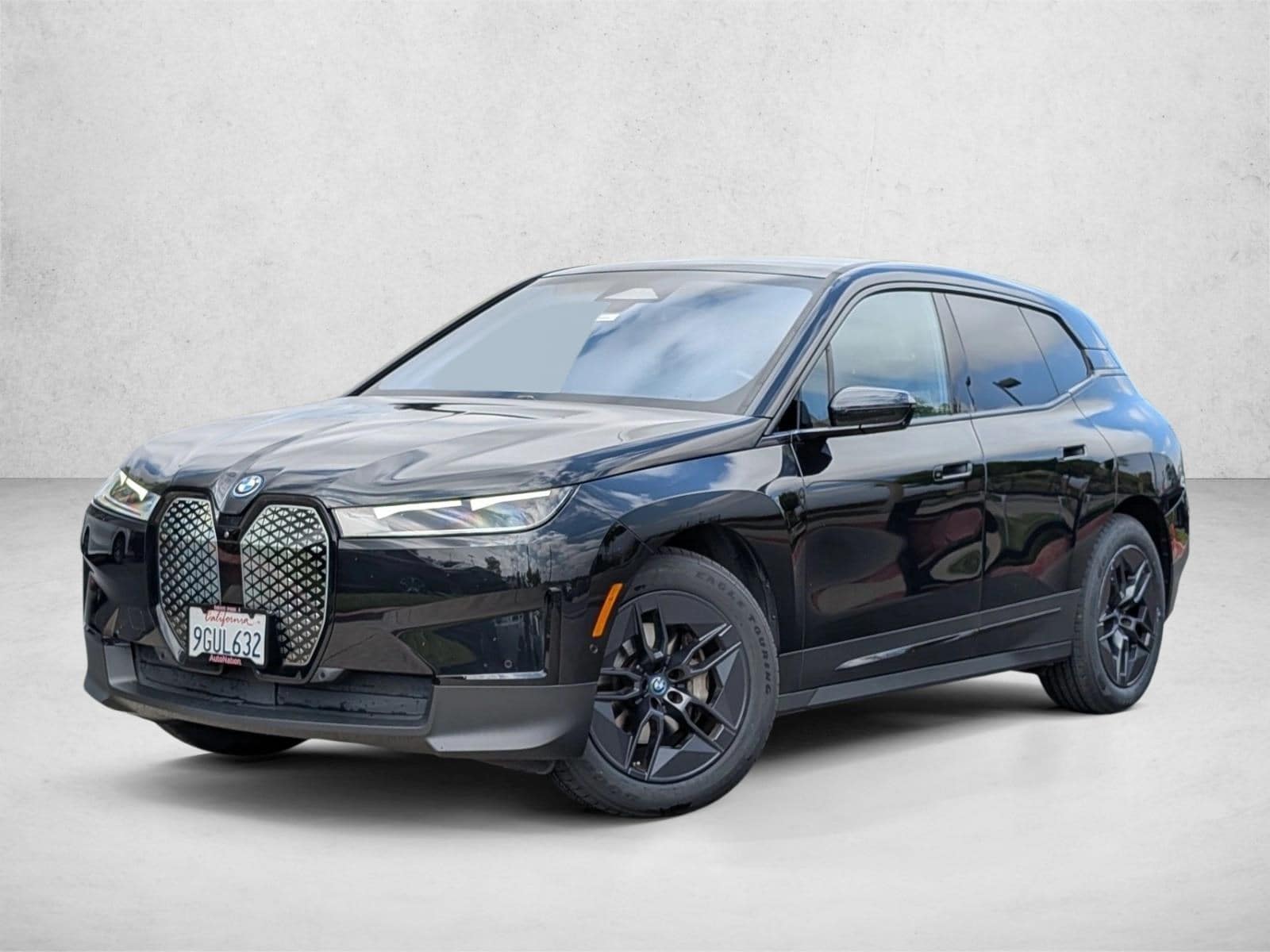 2024 BMW iX xDrive50's photo