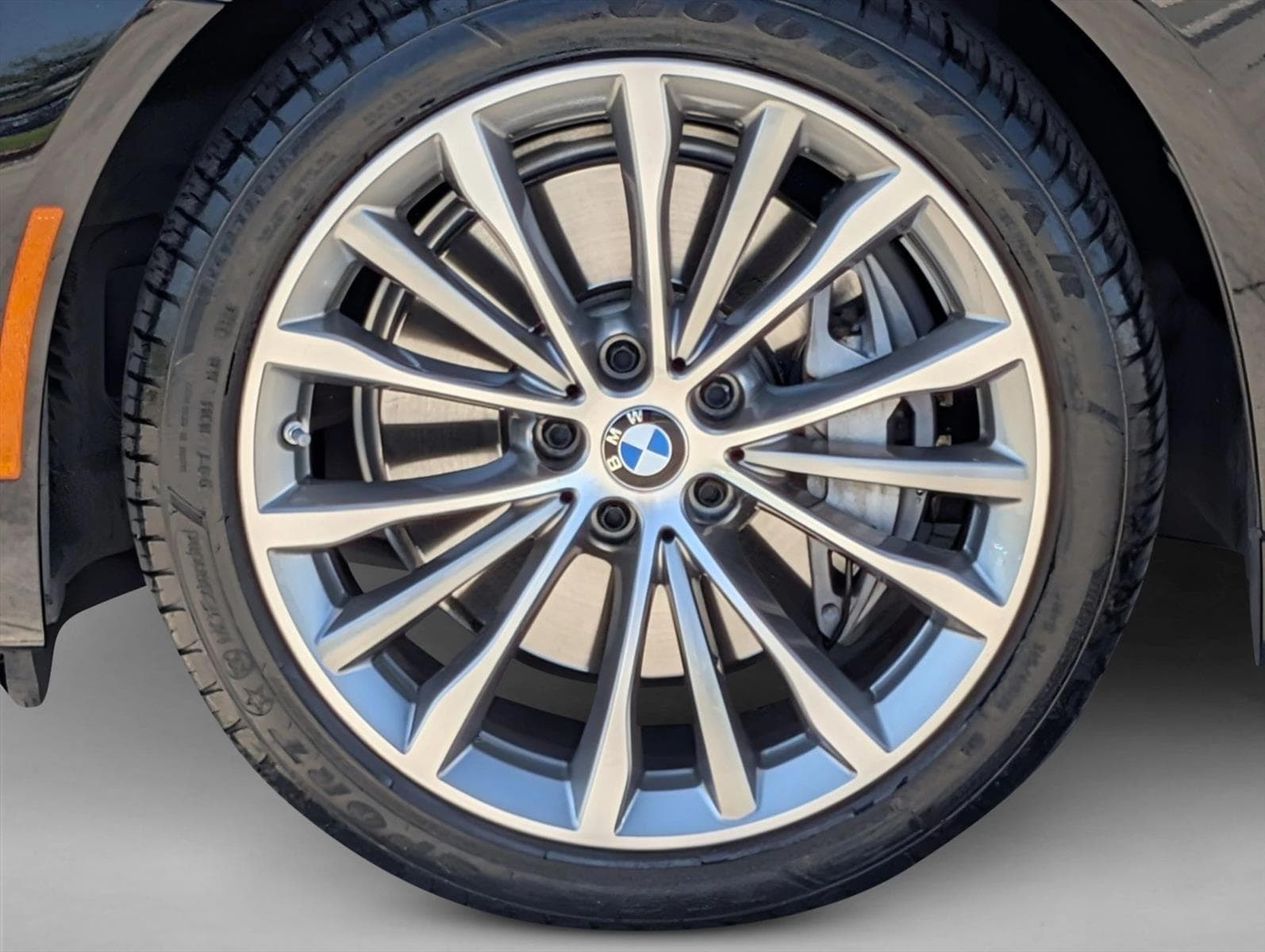 2023 BMW 5 Series 540i - Photo 25