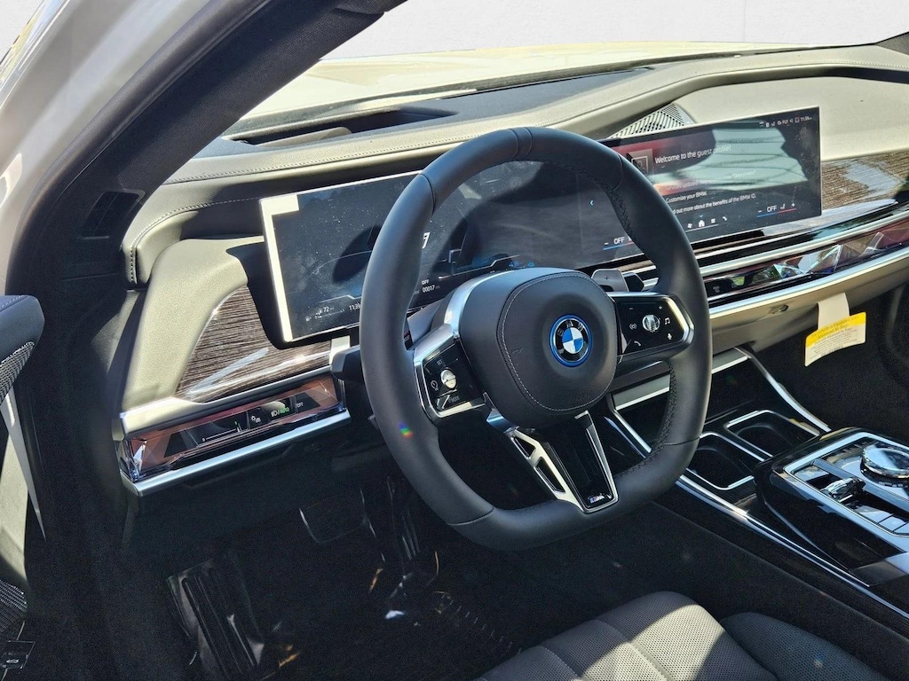 New 2026 BMW 750e xDrive Sedan