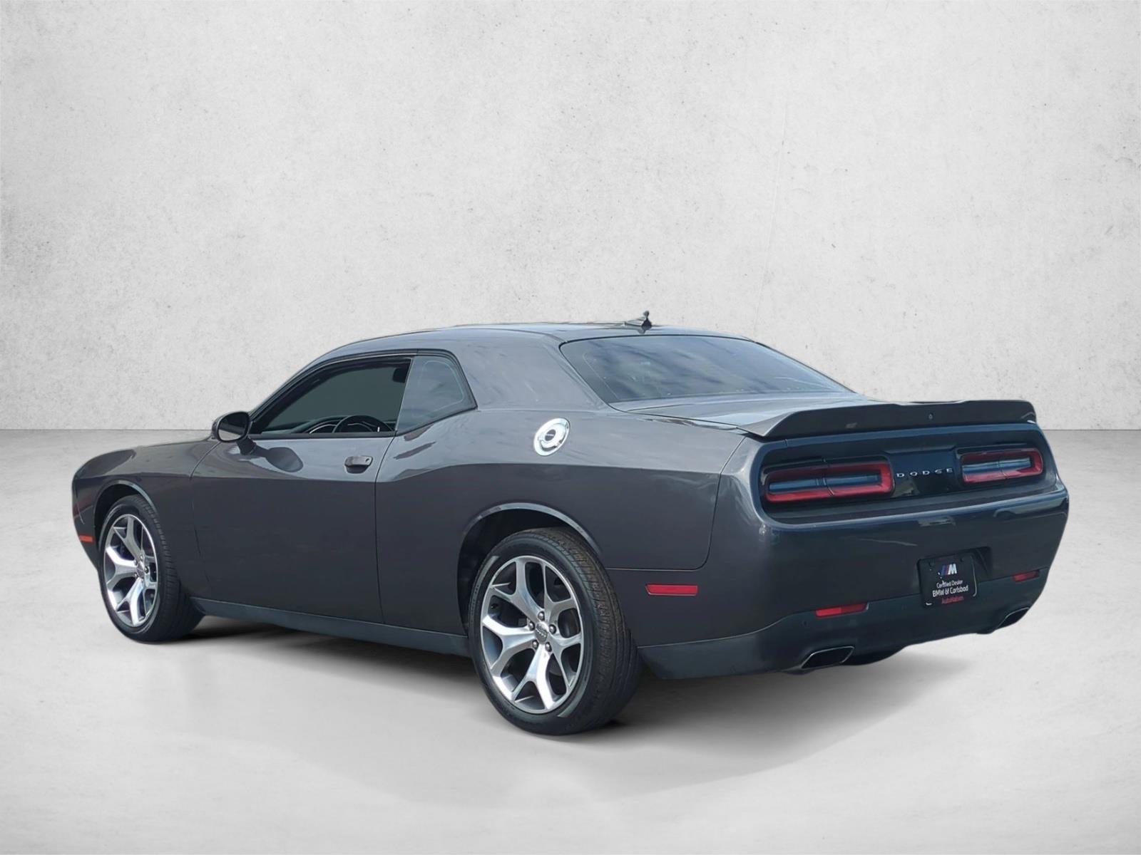 2015 Dodge Challenger SXT R/T Plus photo 3