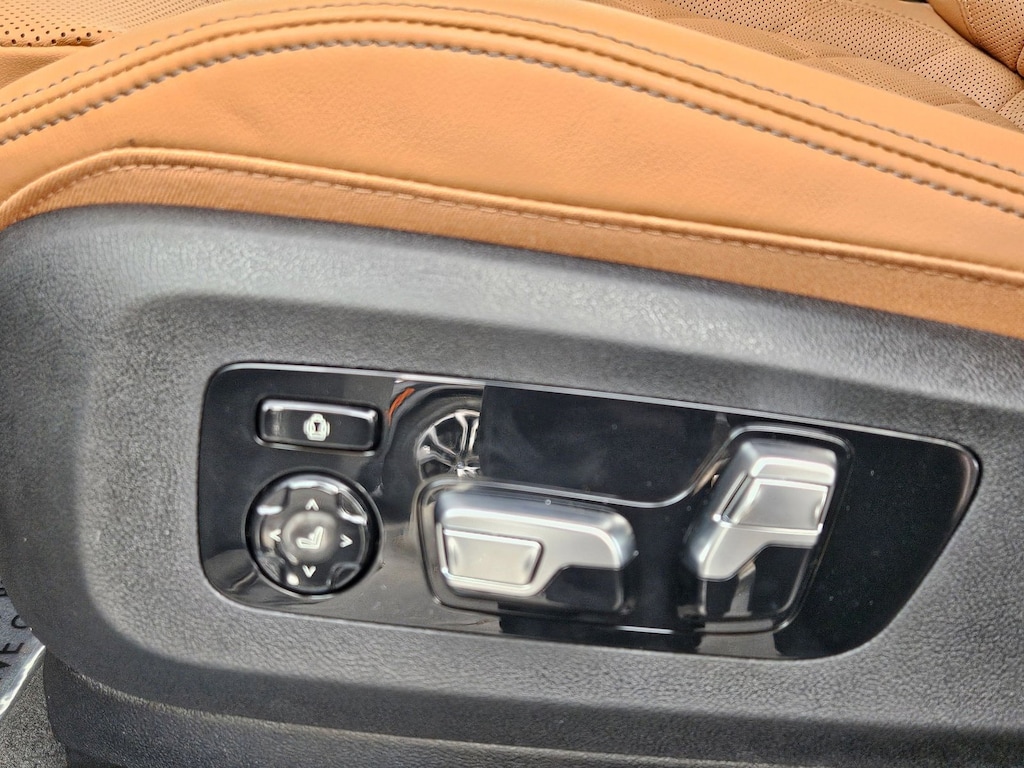 New 2026 BMW X7 xDrive40i SUV