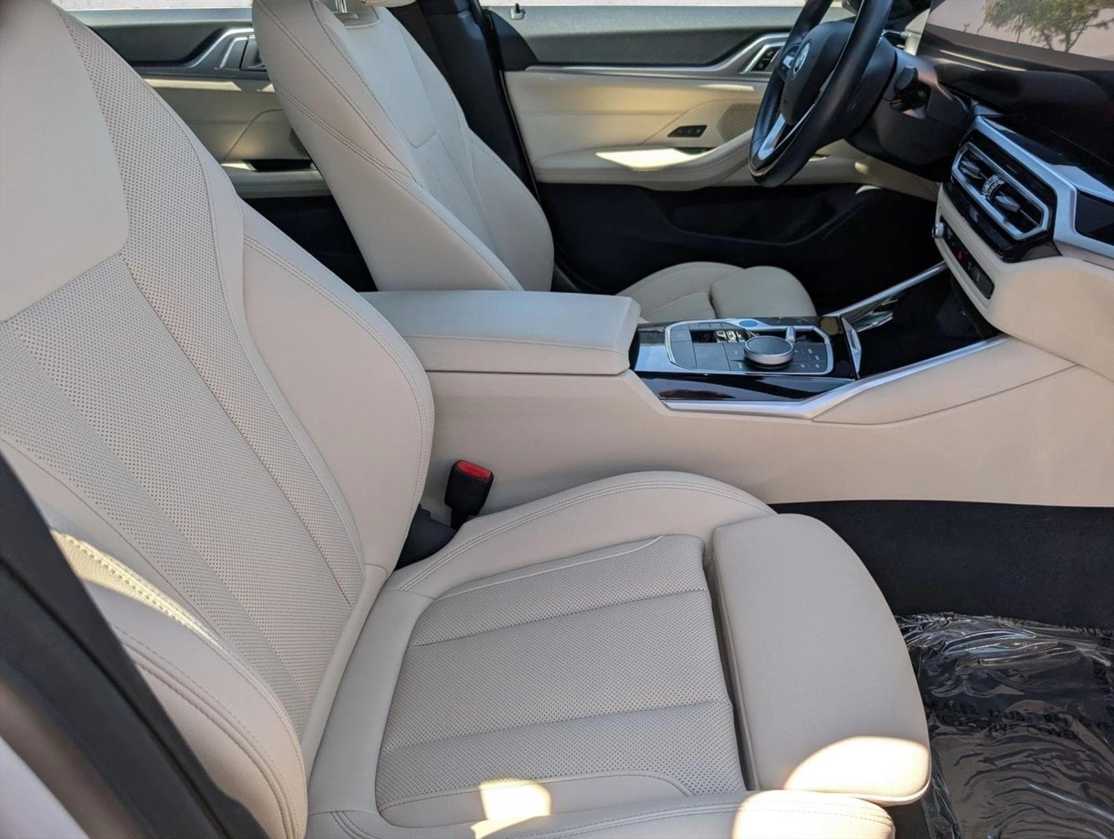 2023 BMW i4 35 - Photo 21