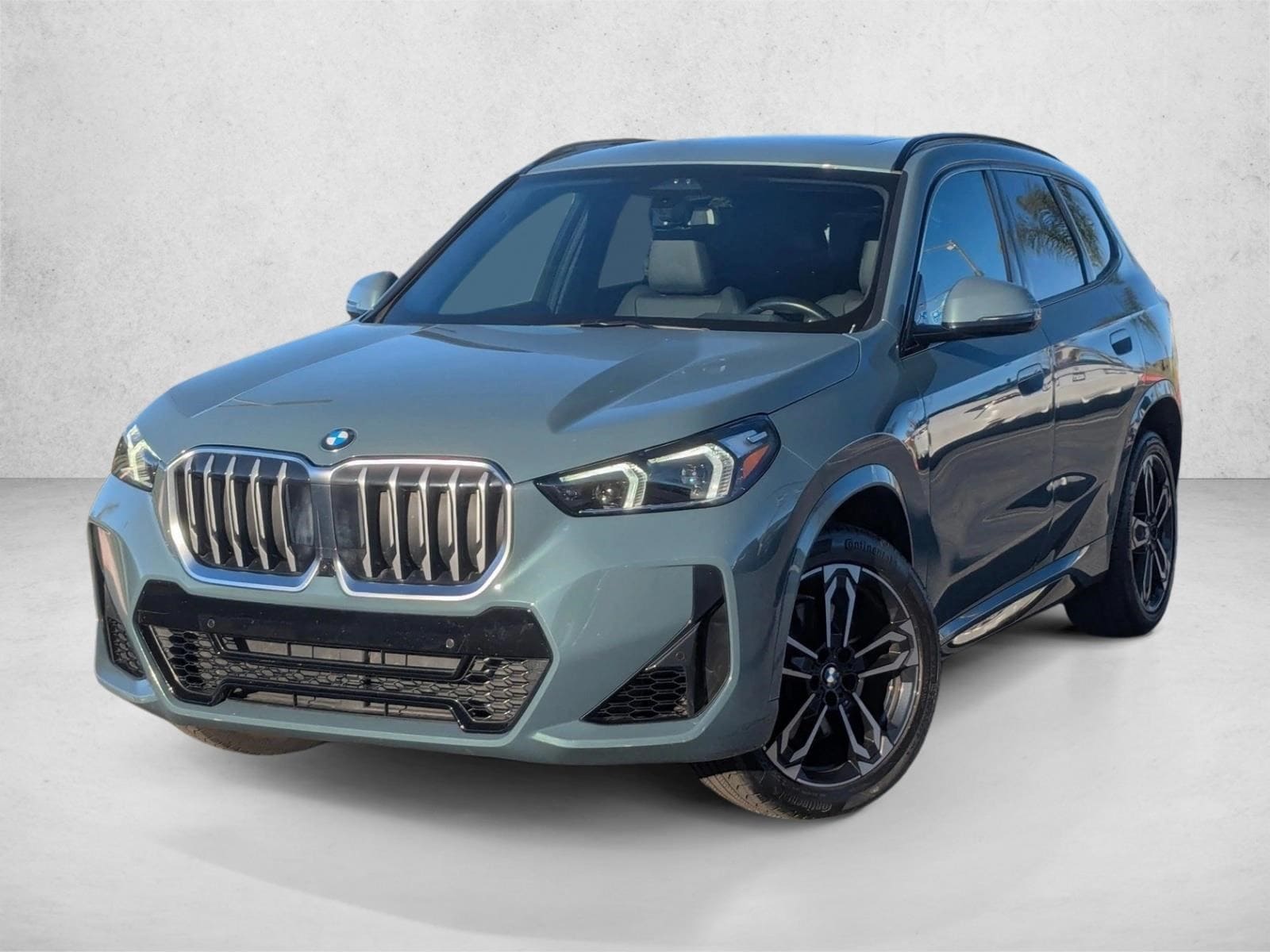 2023 BMW X1 Base's photo