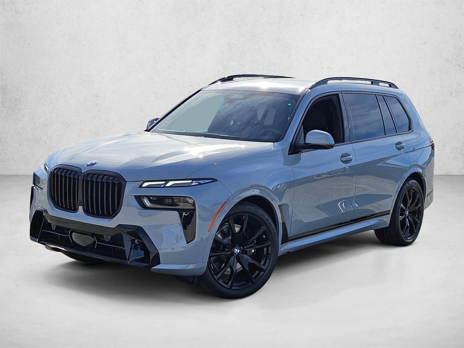 2026 BMW X7 40i's photo