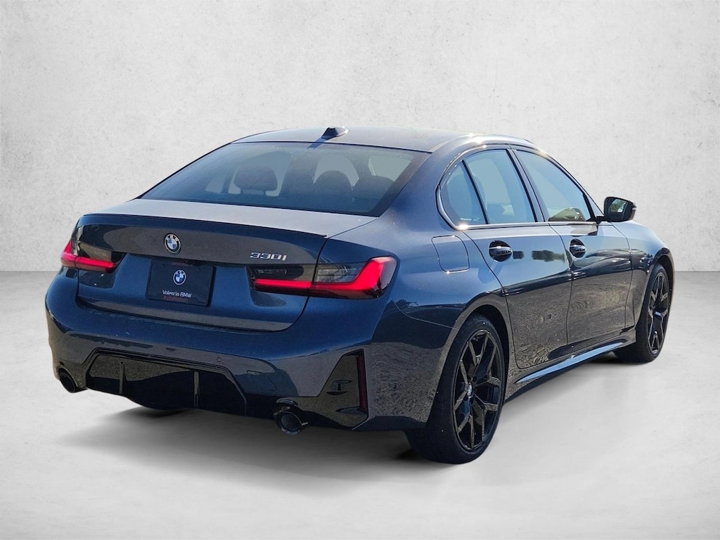 New 2026 BMW 330i Sedan