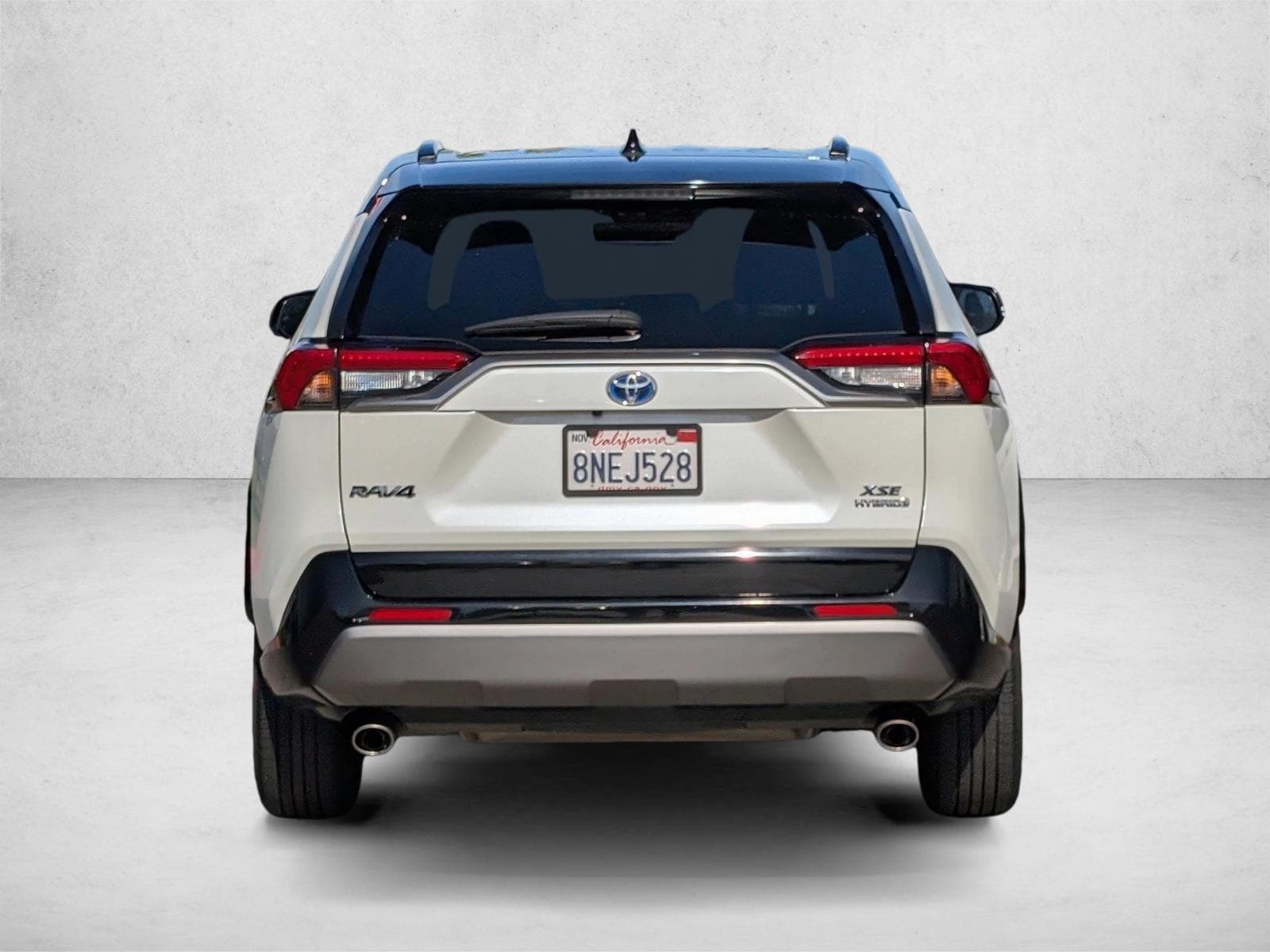 2020 Toyota RAV4 Hybrid XSE photo 6