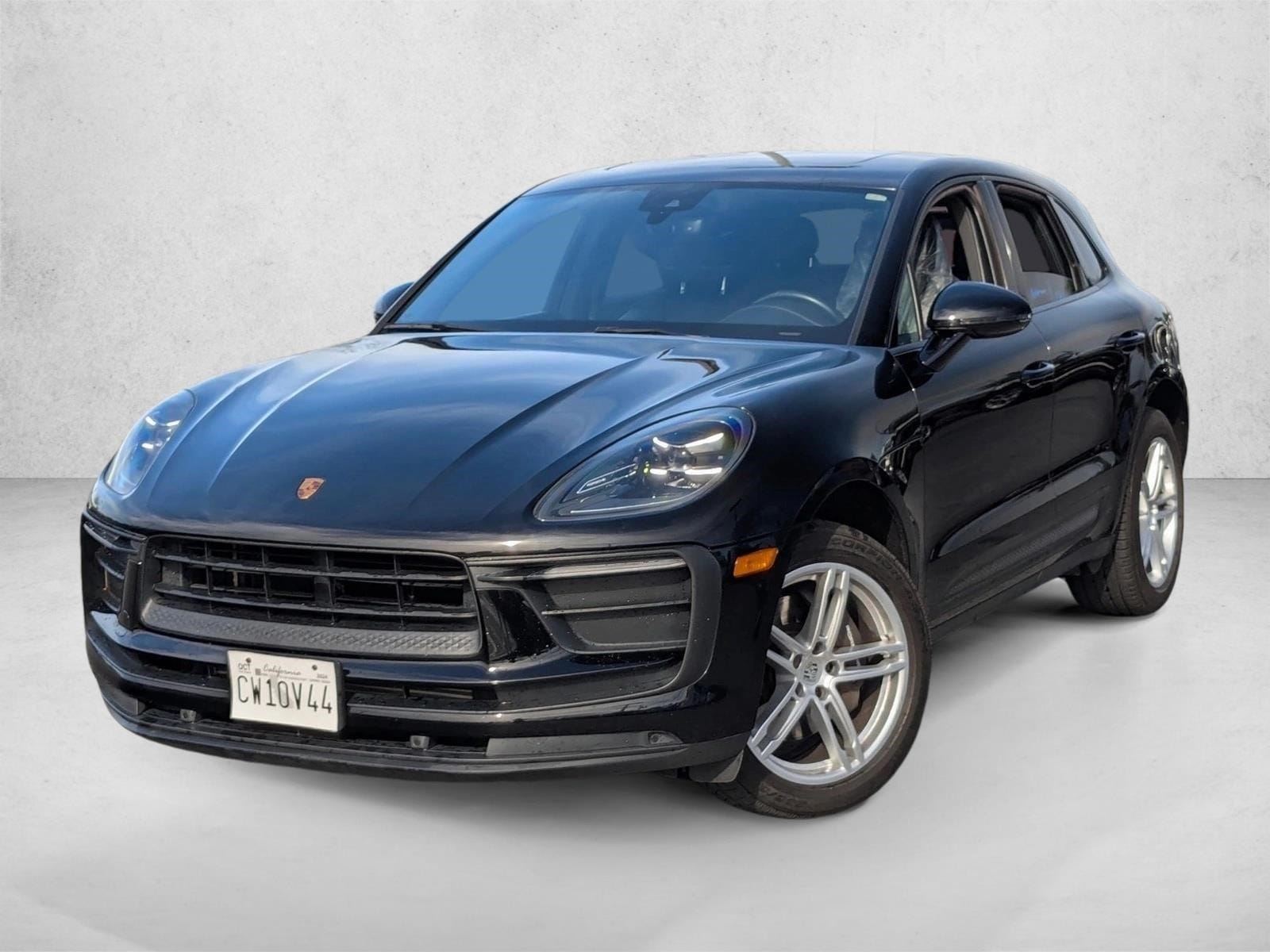 2022 Porsche Macan Base's photo