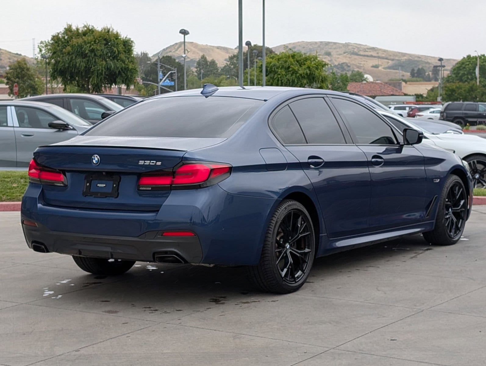 2023 BMW 530e photo 5