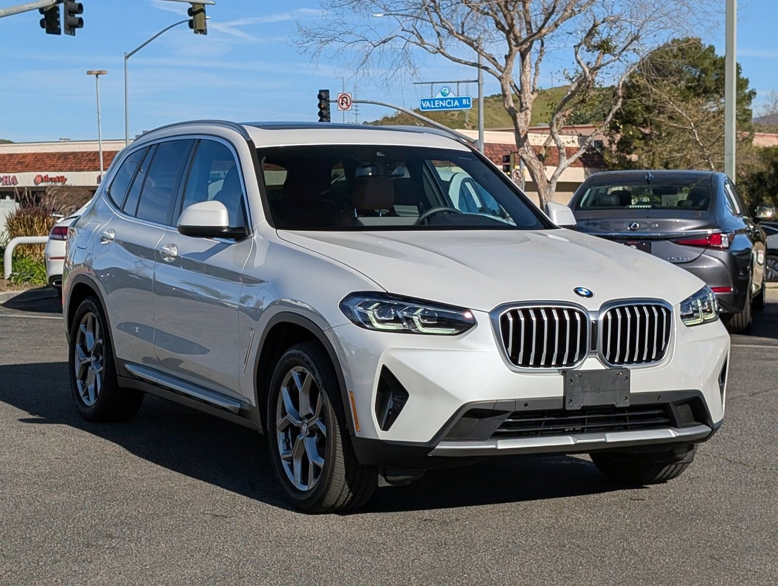 2023 BMW X3 xDrive30i photo 3
