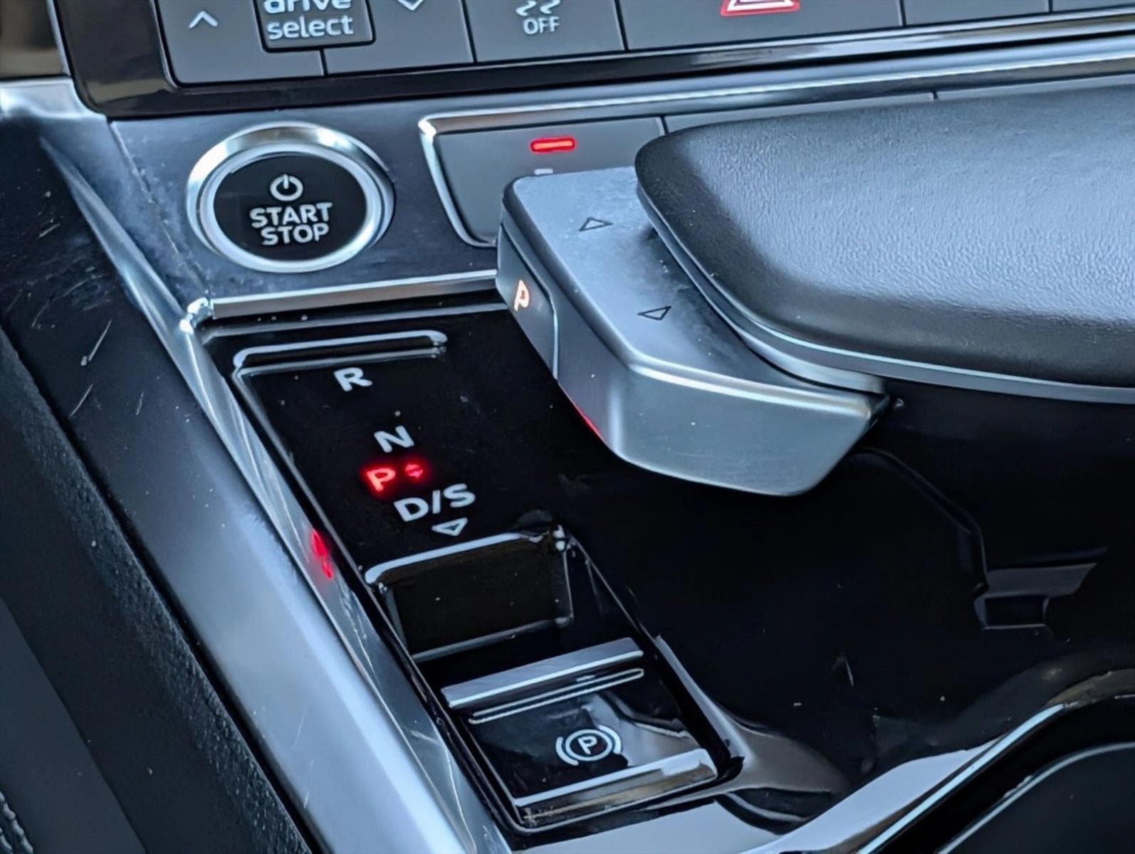 2023 Audi e-tron Premium - Photo 12
