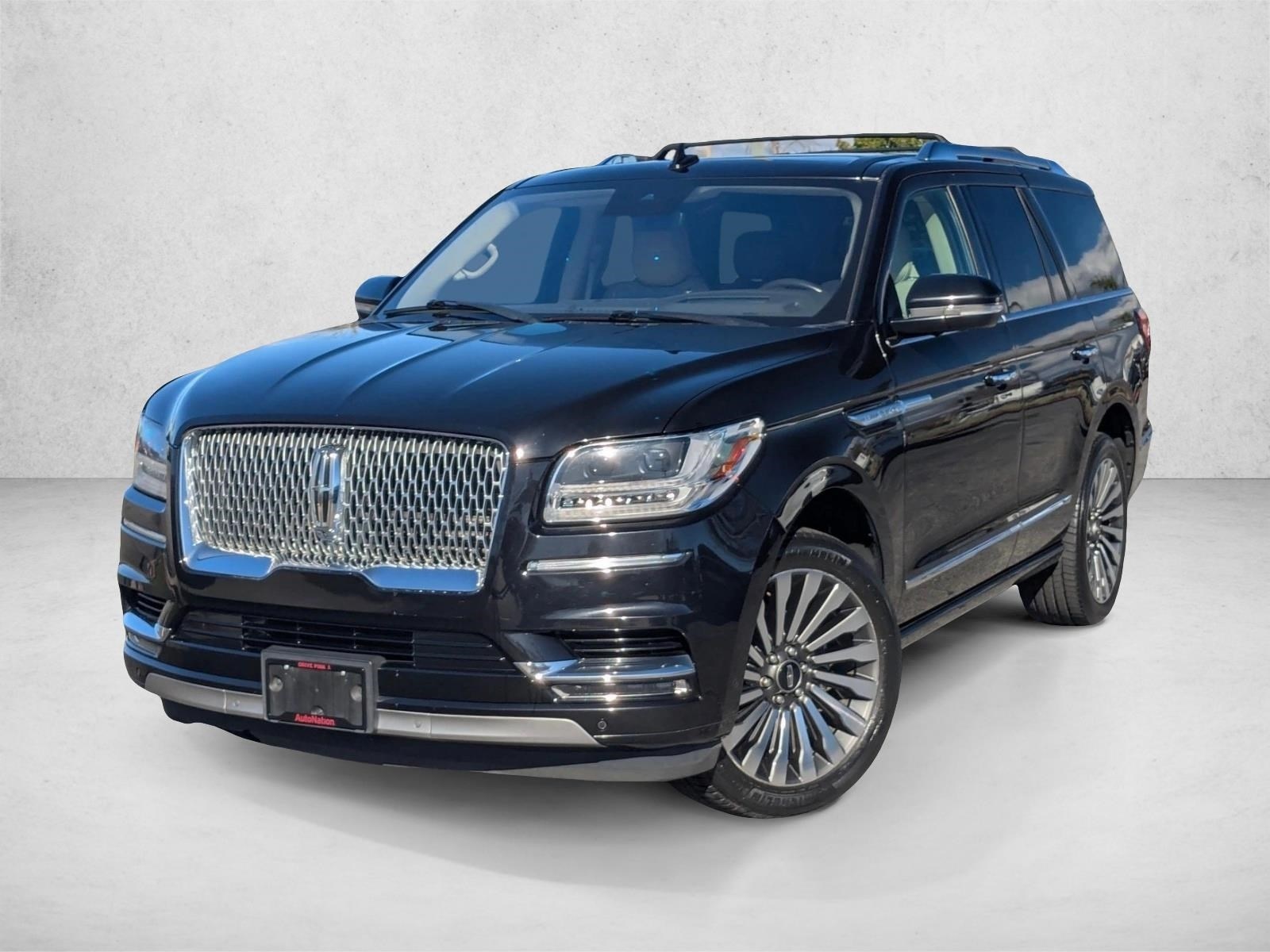 2019 Lincoln Navigator Reserve's photo
