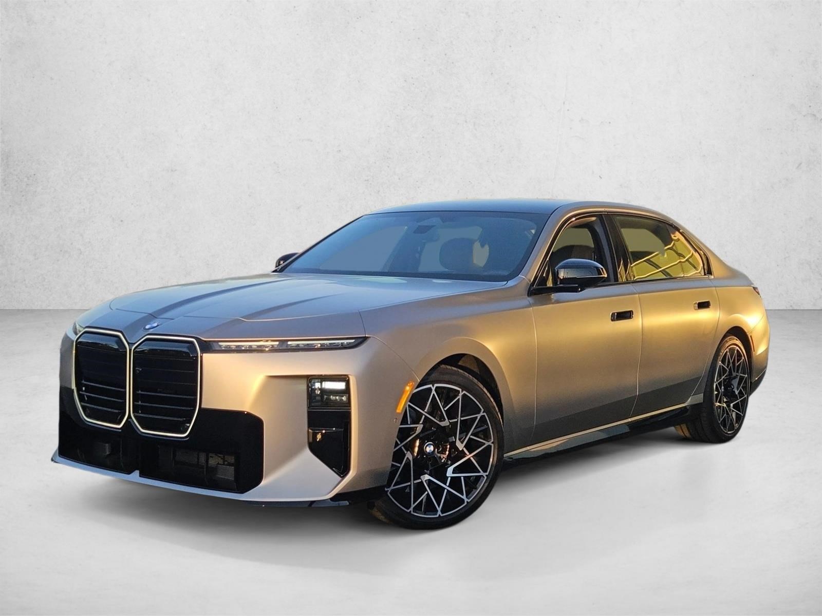  BMW 740i