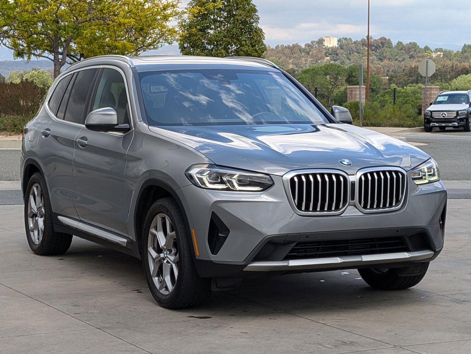 2023 BMW X3 sDrive30i photo 3