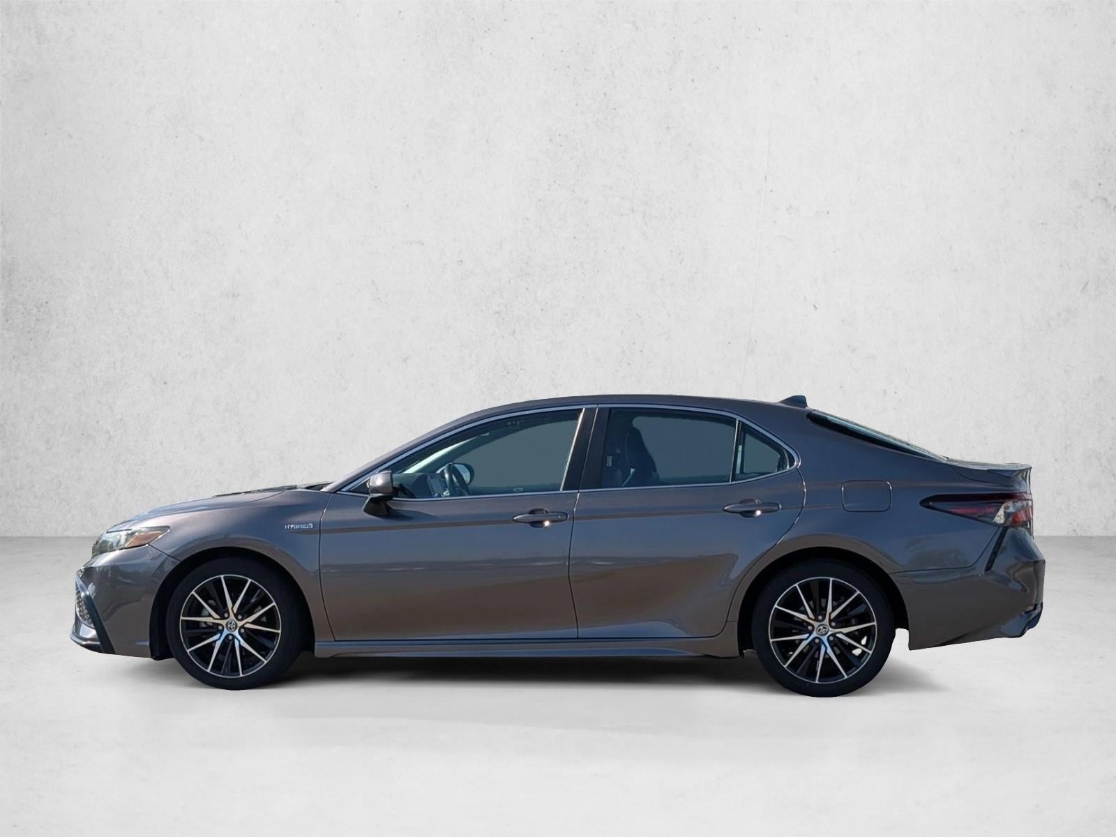 2021 Toyota Camry SE - Photo 8