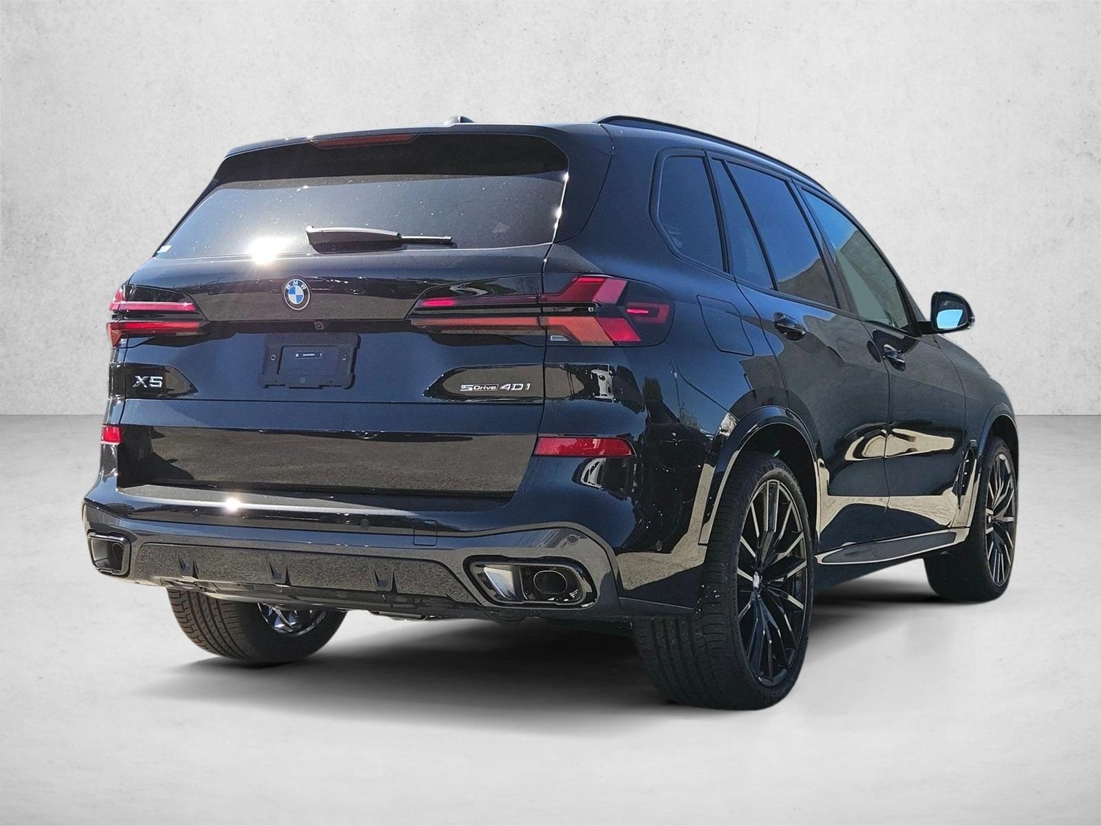 New 2026 BMW X5 sDrive40i SUV