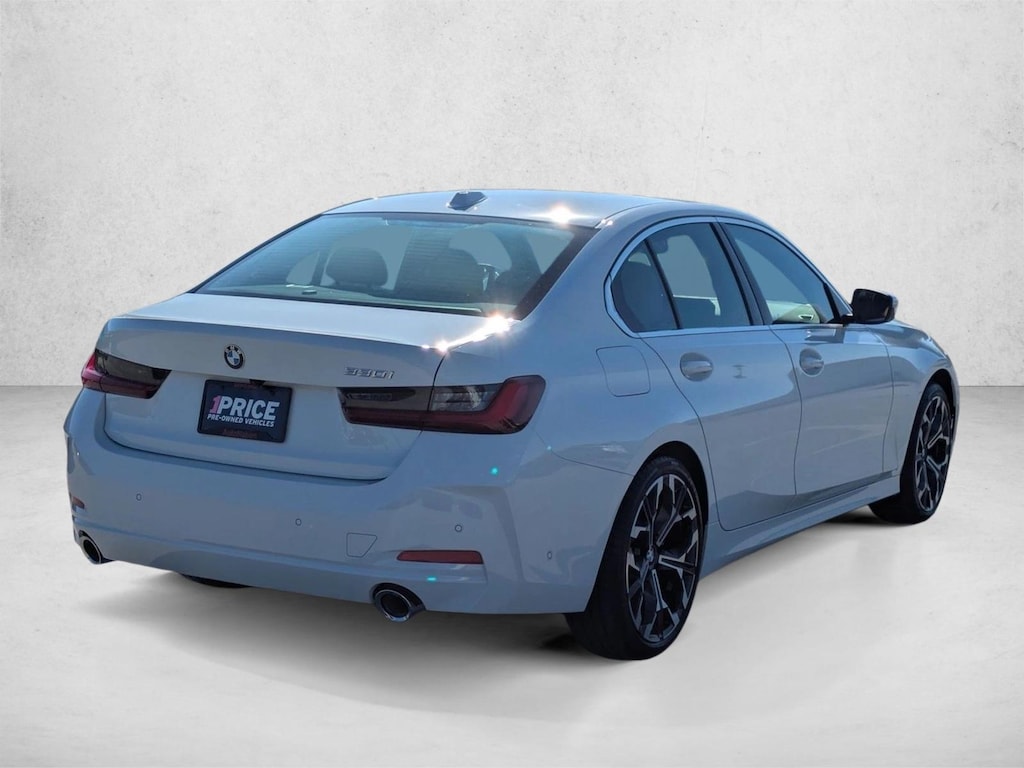 New 2025 BMW 330i Sedan