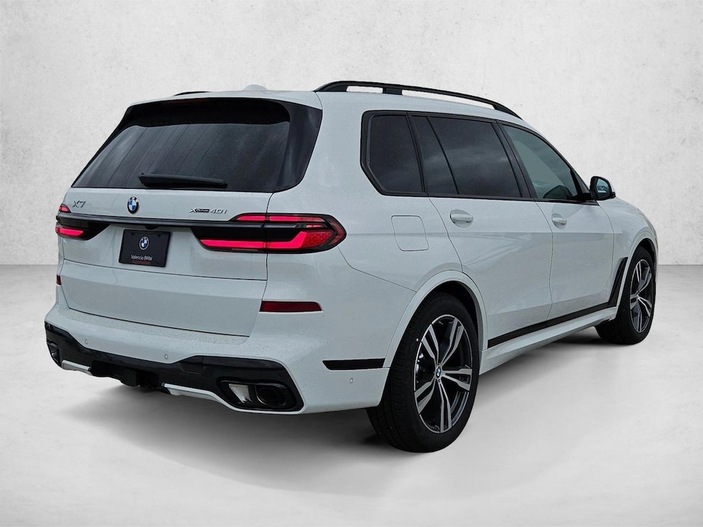 New 2027 BMW X7 xDrive40i SUV