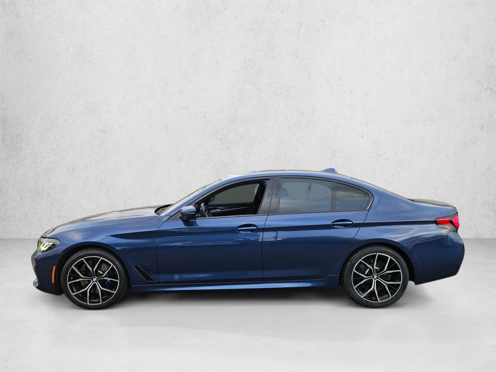 2023 BMW 5 Series 530i - Photo 9