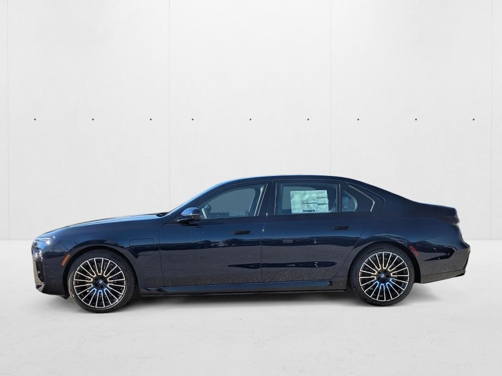 New 2026 BMW 750e xDrive Sedan