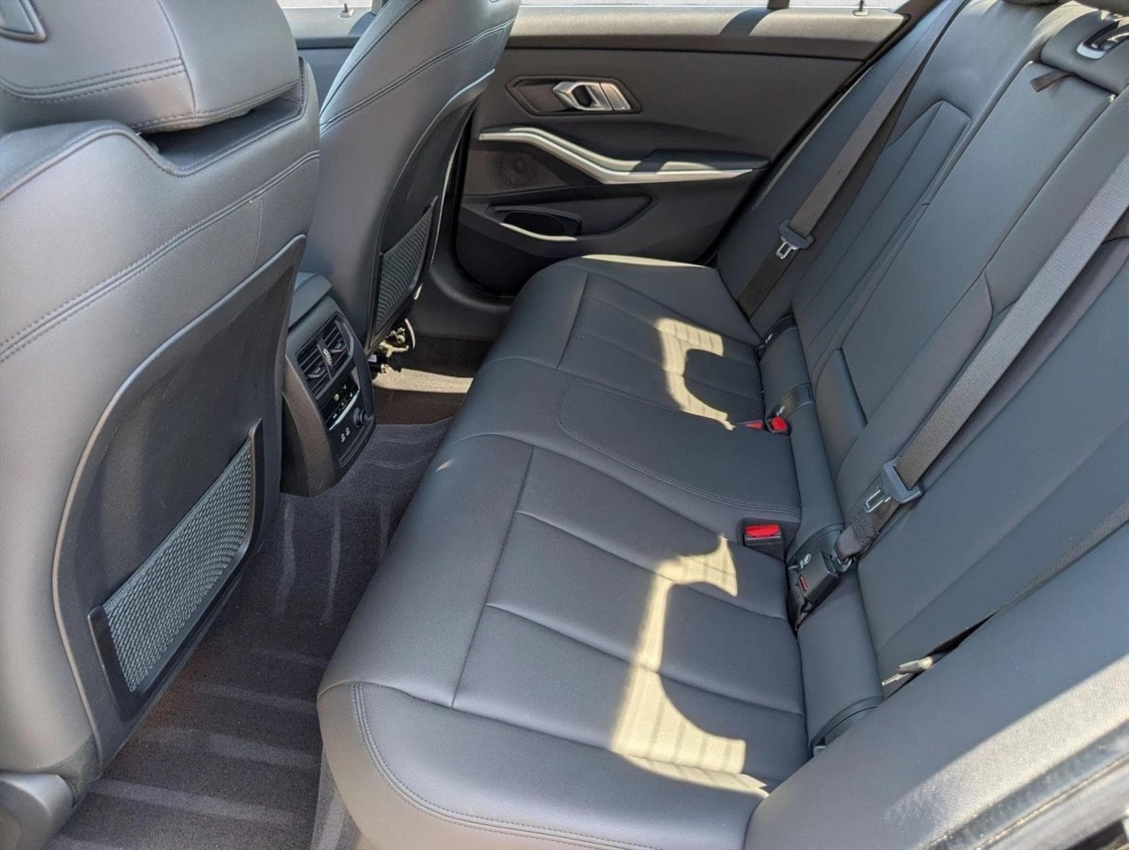 2019 BMW 3 Series 330i - Photo 20