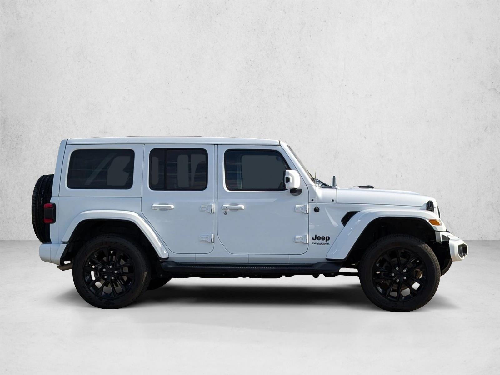 2021 Jeep Wrangler Unlimited Sahara photo 4