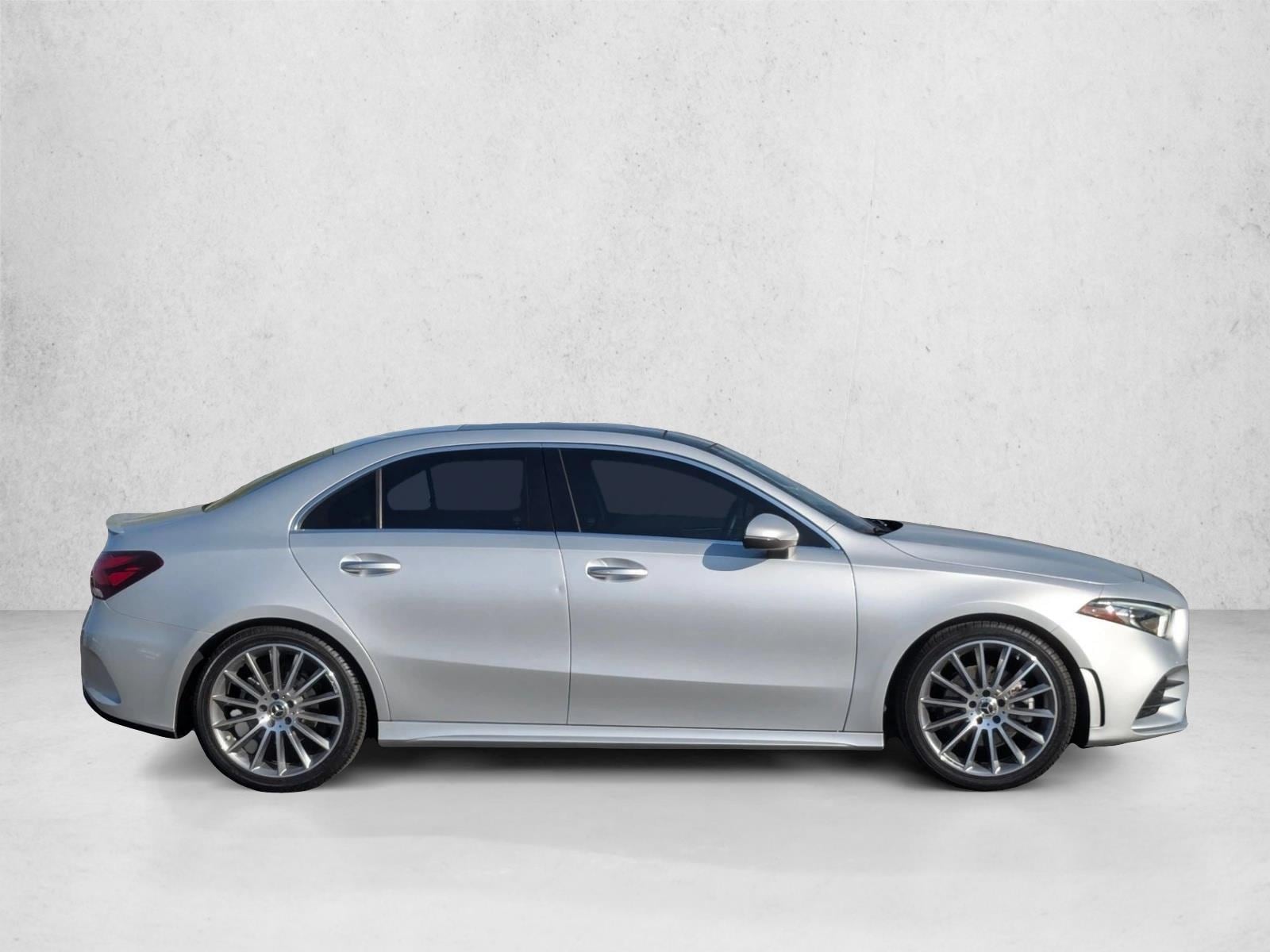 2022 Mercedes-Benz A-Class A 220 photo 4