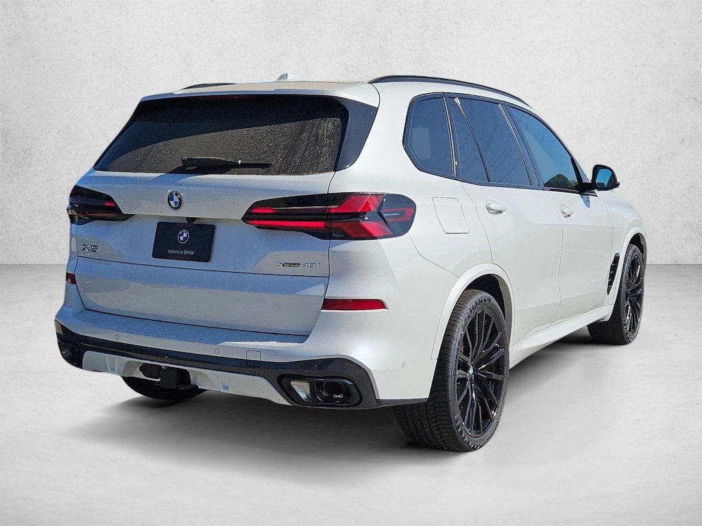 New 2026 BMW X5 xDrive40i SUV