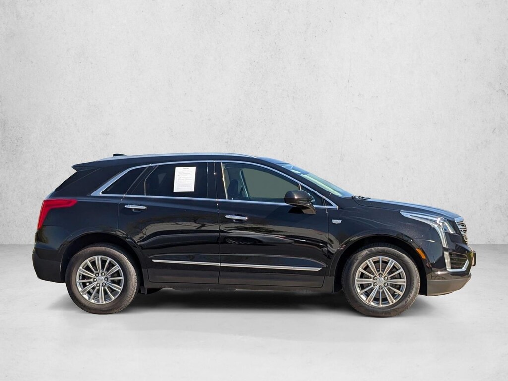 Used 2017 CADILLAC XT5 Luxury SUV